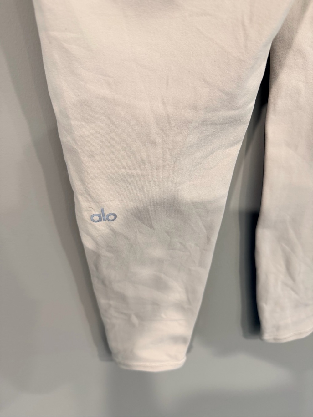 Alo High-Waist Cropped Leggings Size S - Picture 6 of 13